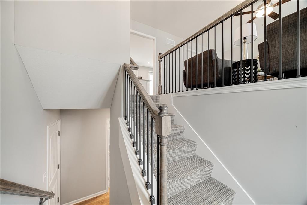 504 Foxglove Lane Property Photo 4