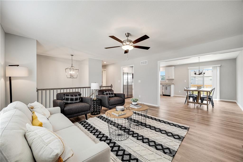 504 Foxglove Lane Property Photo 7