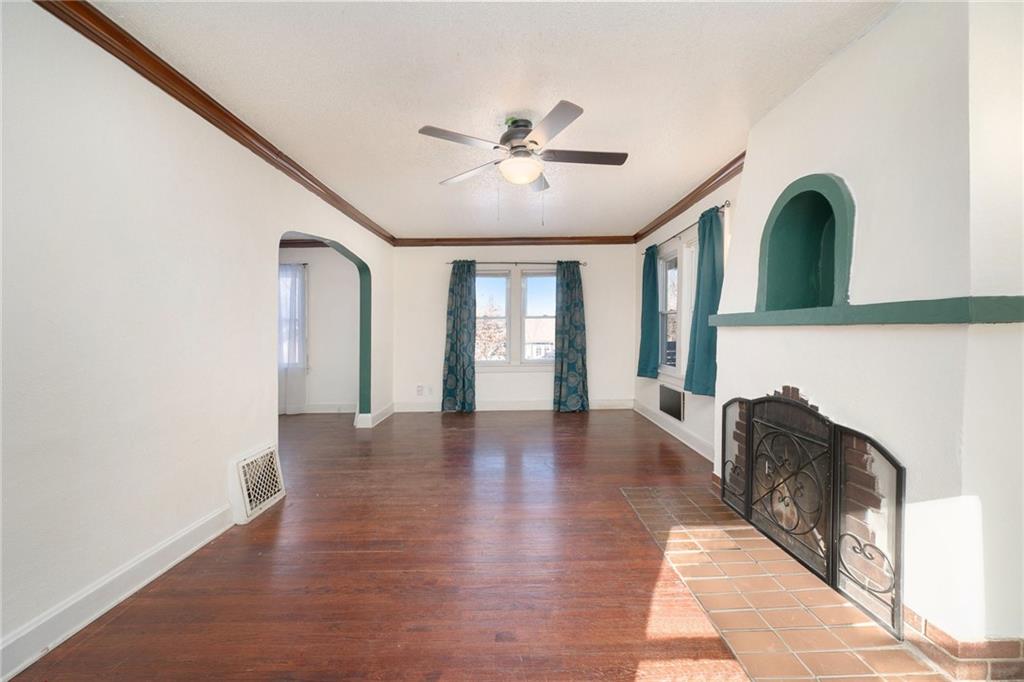 7220 Wabash Avenue Property Photo 4