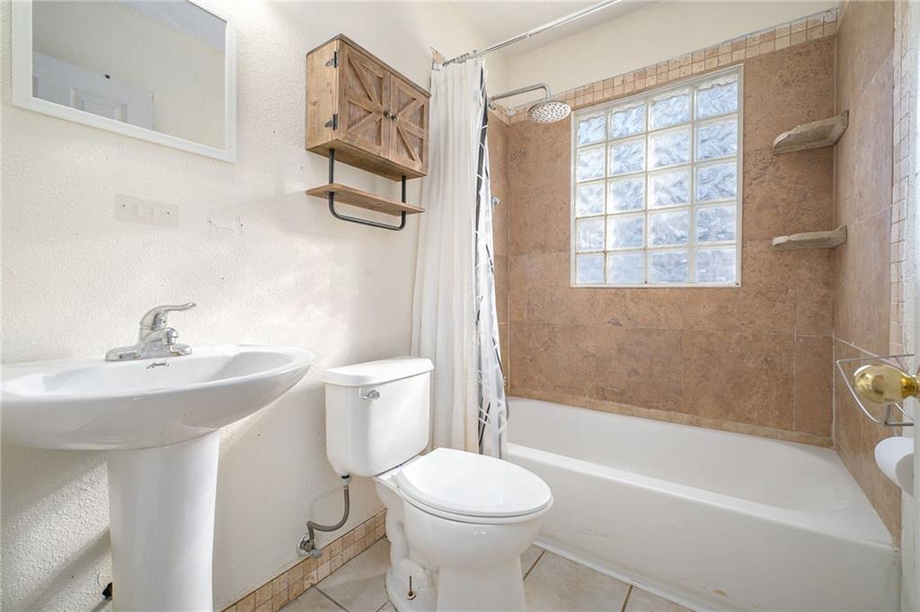 7220 Wabash Avenue Property Photo 12