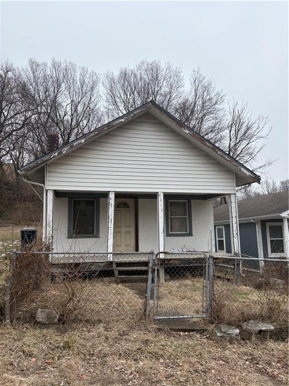 2319 Michigan Avenue Property Photo