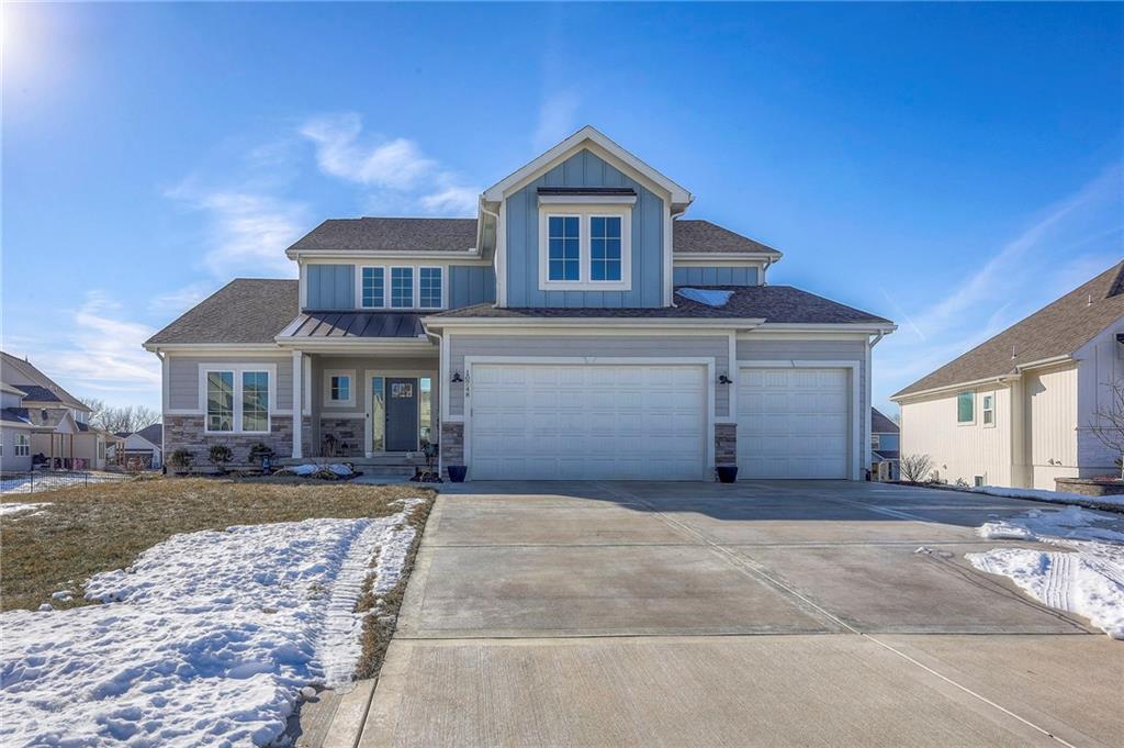 10748 N Hickory Court Property Photo