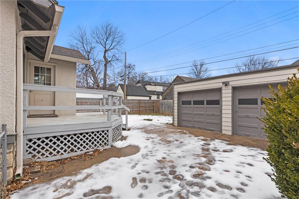 126 E 70th Street Property Photo 32