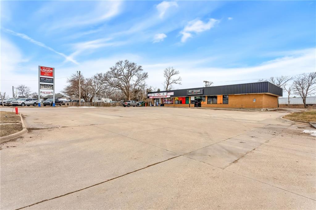 4601 Topeka Boulevard Property Photo