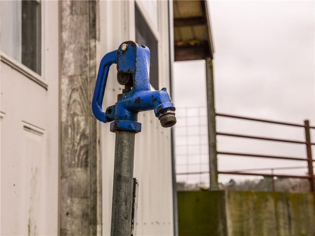 Y Highway Property Photo 12