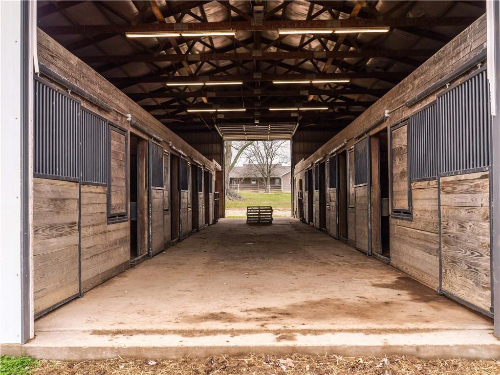 Y Highway Property Photo 17