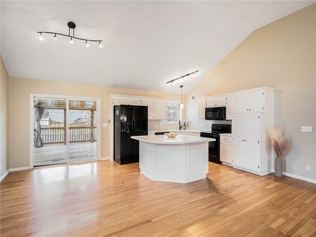 16231 W 156th Street Property Photo 8