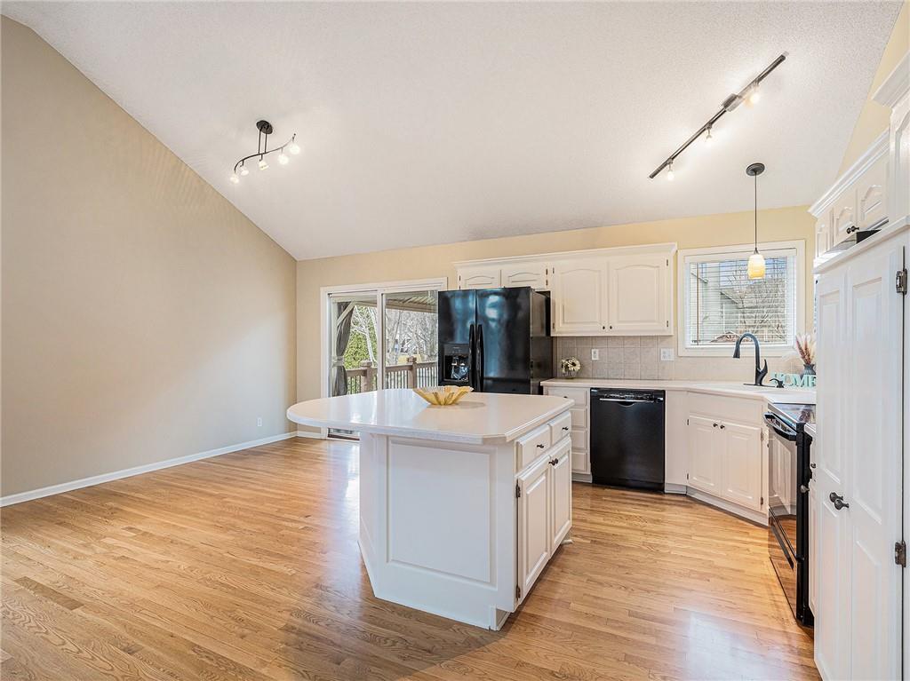 16231 W 156th Street Property Photo 10