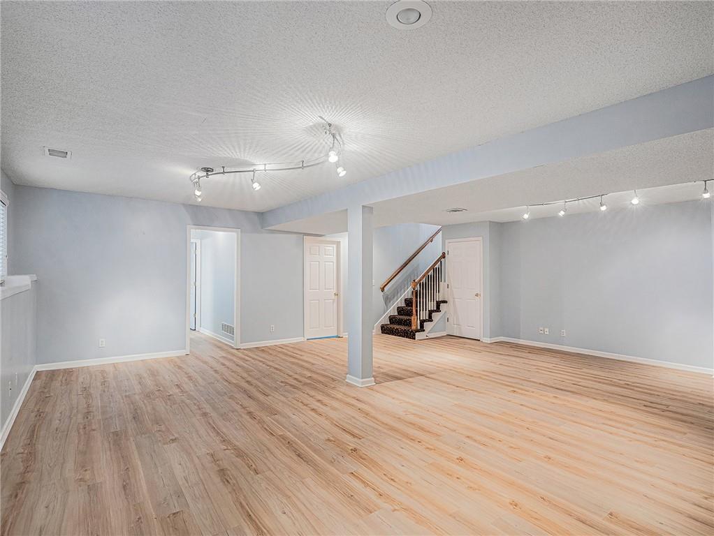 16231 W 156th Street Property Photo 23