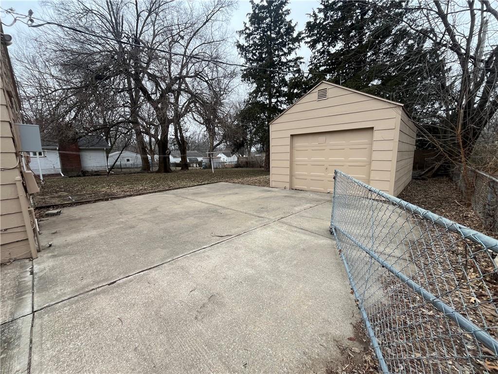 8226 Hardy Street Property Photo 22