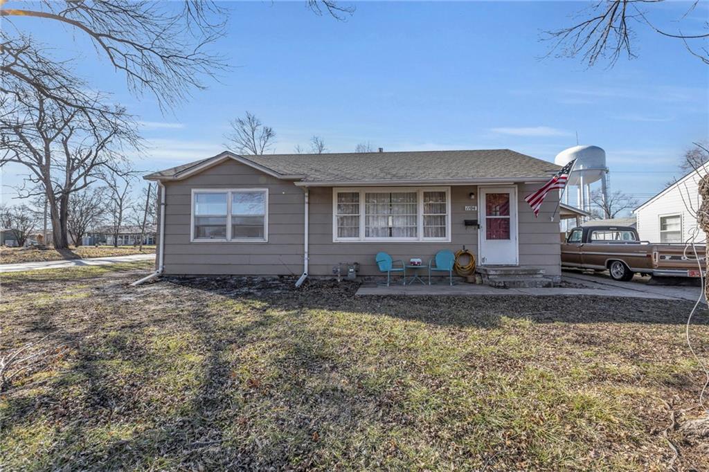 1104 N Cedar Street Property Photo
