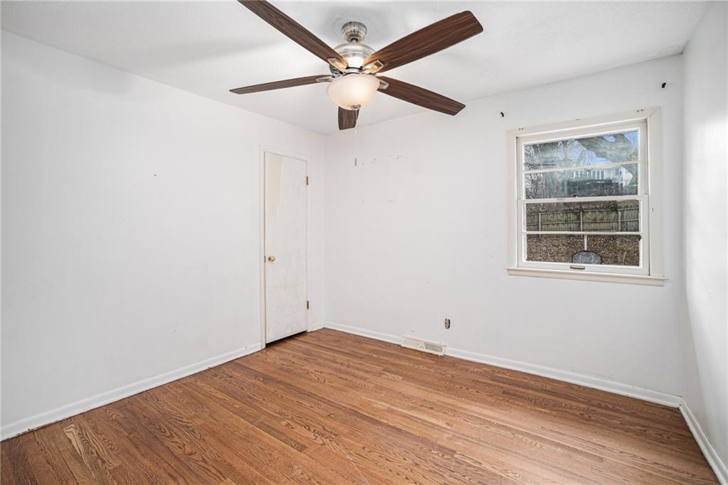 638 N Fairview Avenue Property Photo 26