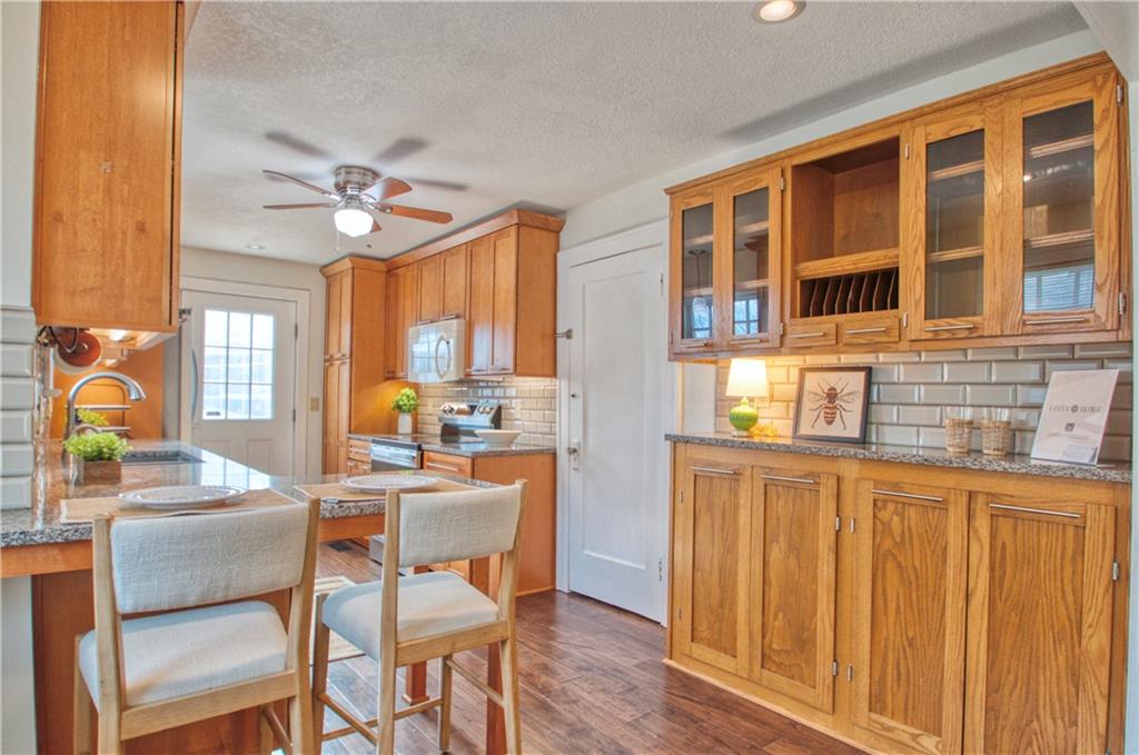 9 E Dartmouth Road Property Photo 10