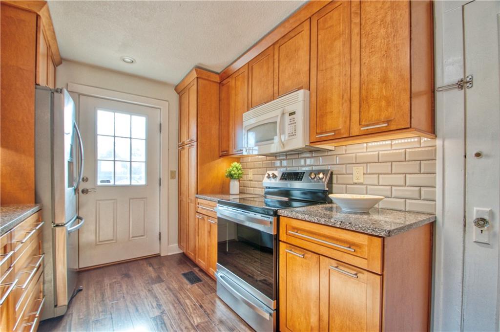 9 E Dartmouth Road Property Photo 16