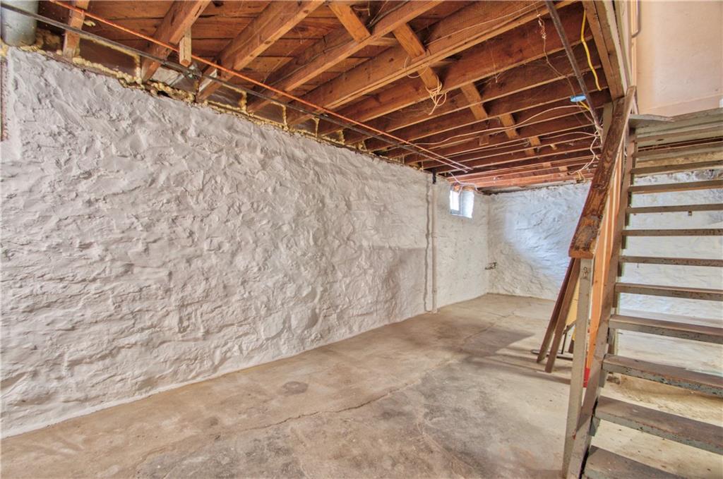 9 E Dartmouth Road Property Photo 27