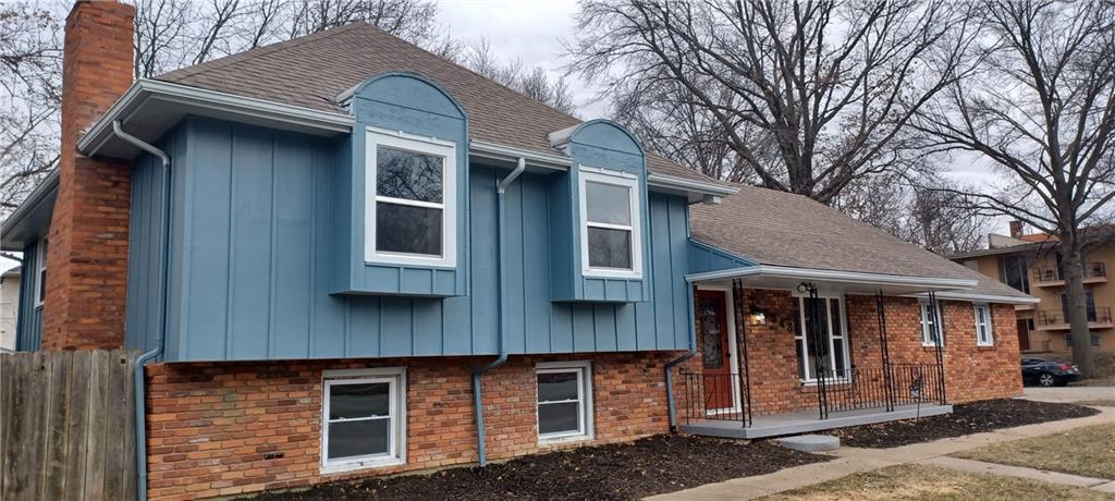 2843 Benton Boulevard Property Photo 1