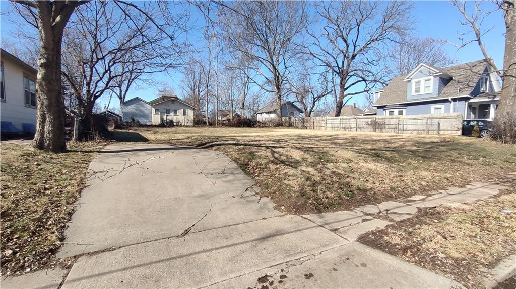 4340 Lloyd Street Property Photo 2