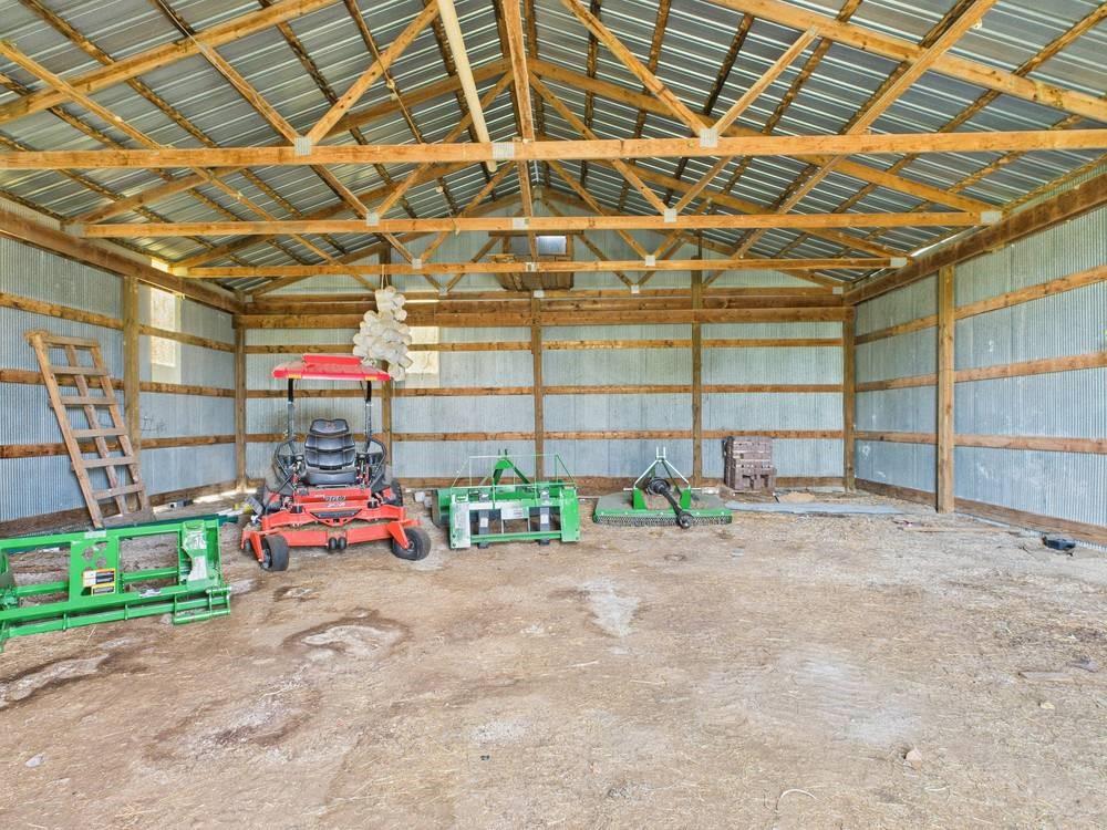 994 187th Terrace Property Photo 4