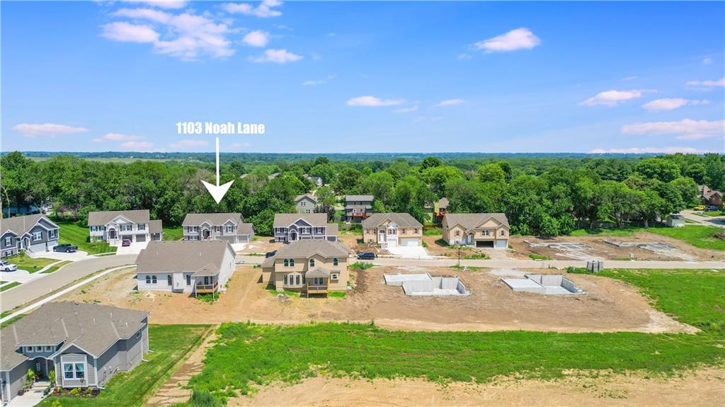1103 Noah Lane Property Photo 2