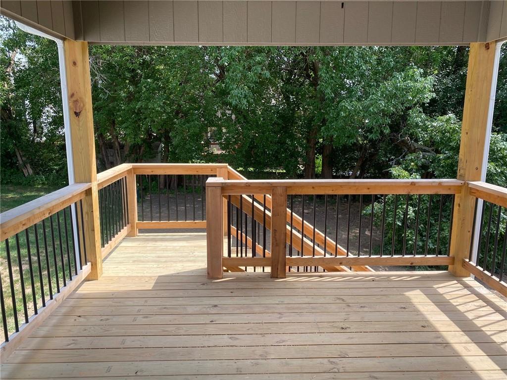 1103 Noah Lane Property Photo 3
