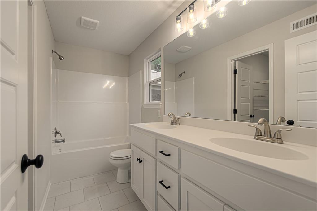 1103 Noah Lane Property Photo 19