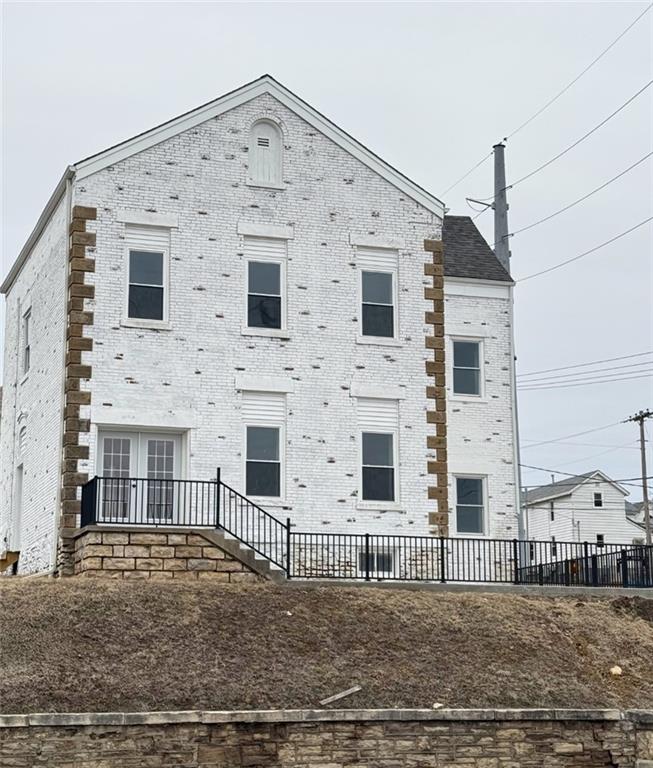 1003 Commercial Street Property Photo
