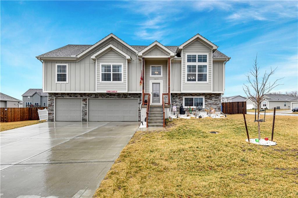 1813 Winchester Drive Property Photo