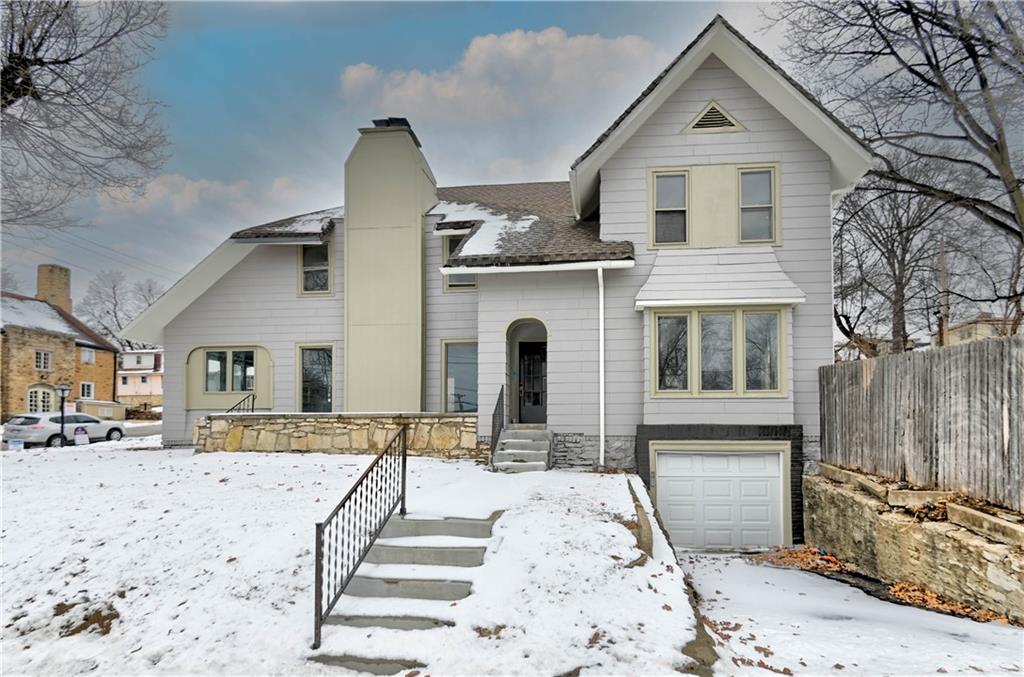 1800 Oakland Avenue Property Photo 1