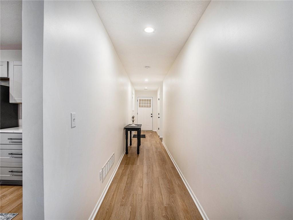 1005 Sw Blue Branch Drive Property Photo 3