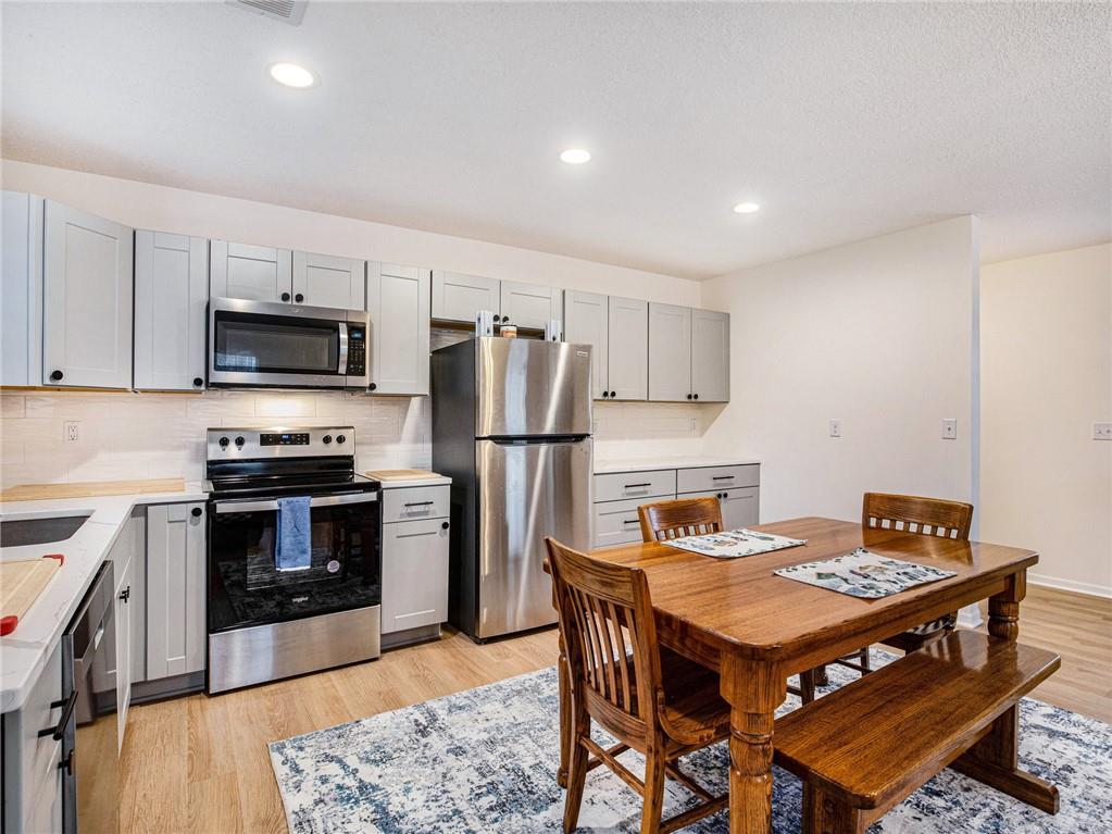 1005 Sw Blue Branch Drive Property Photo 8