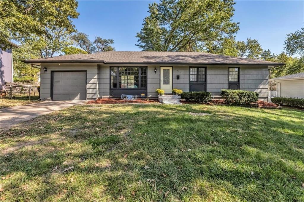 10715 Walrond Avenue Property Photo