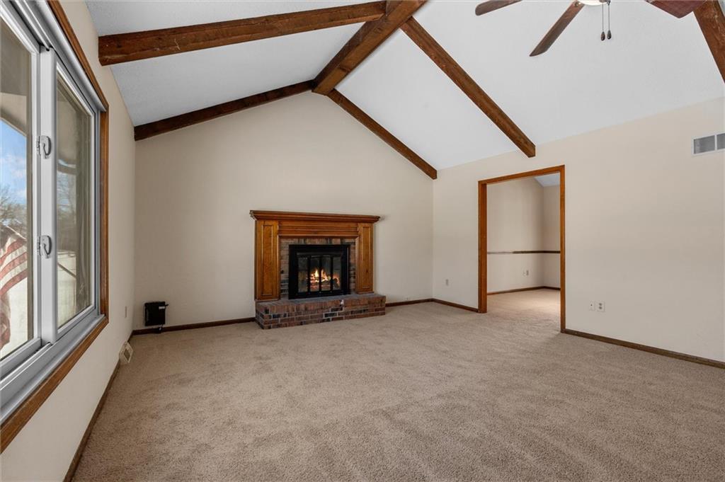 105 Ravenwood Drive Property Photo 7