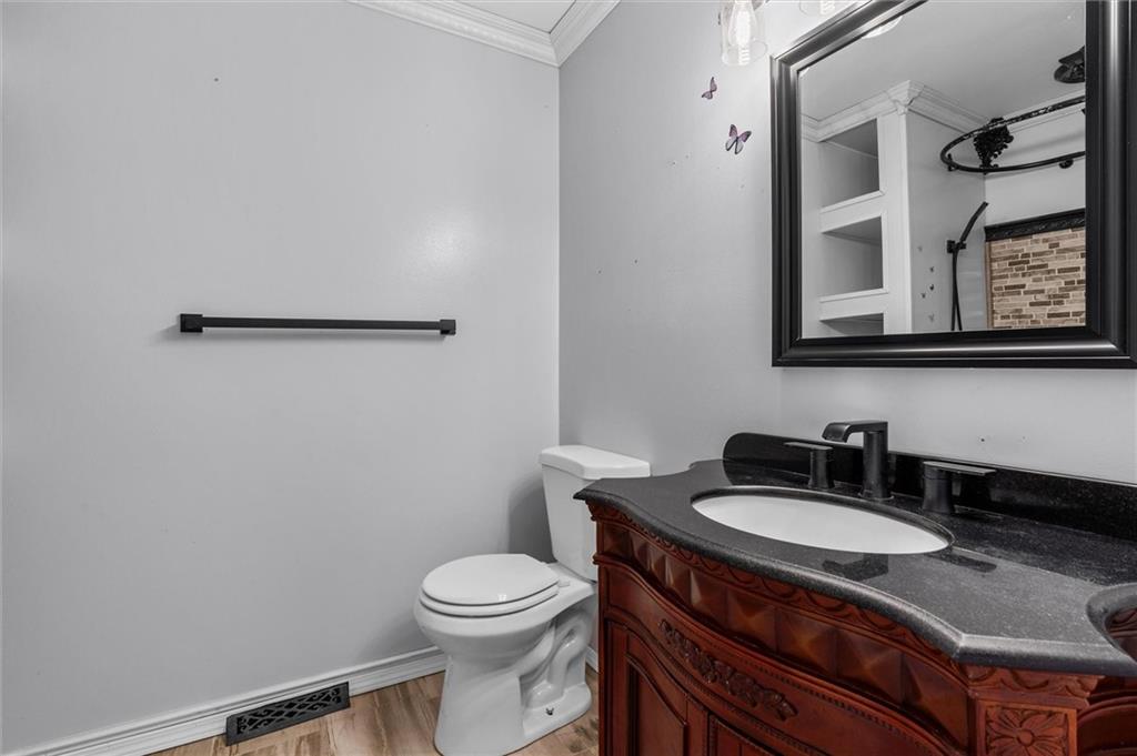 105 Ravenwood Drive Property Photo 25