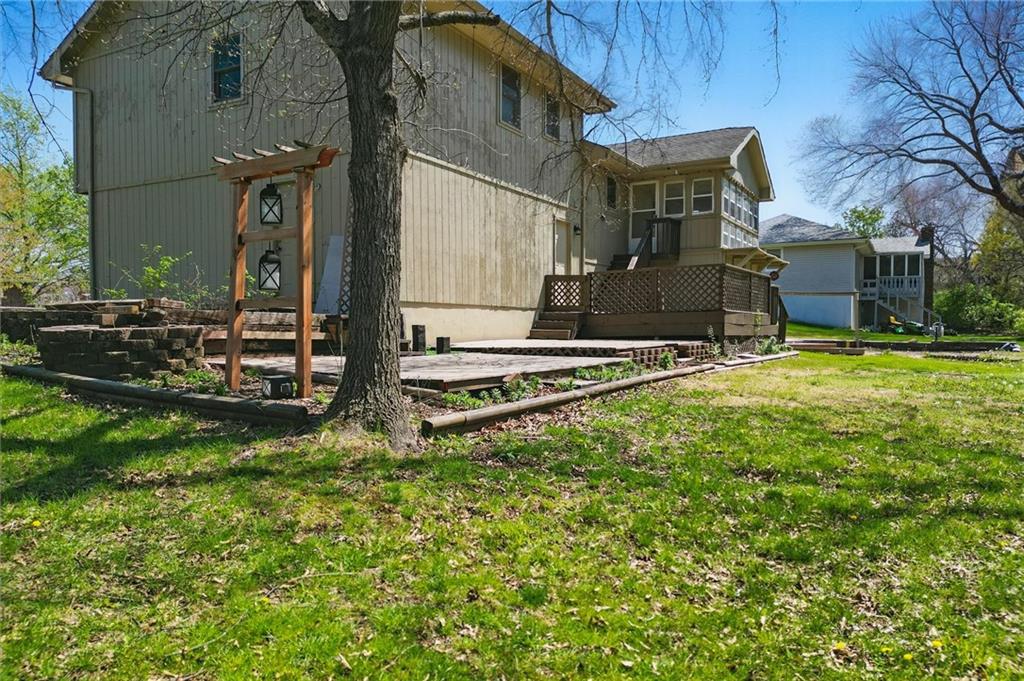 105 Ravenwood Drive Property Photo 41