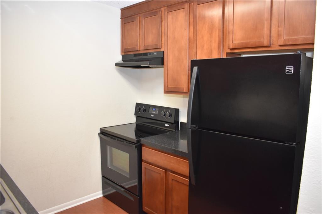 6222 Robinson Street Property Photo 7