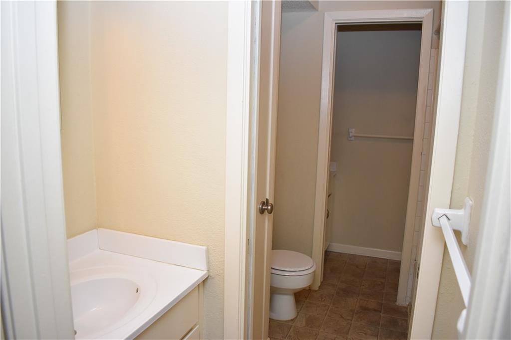 6222 Robinson Street Property Photo 19