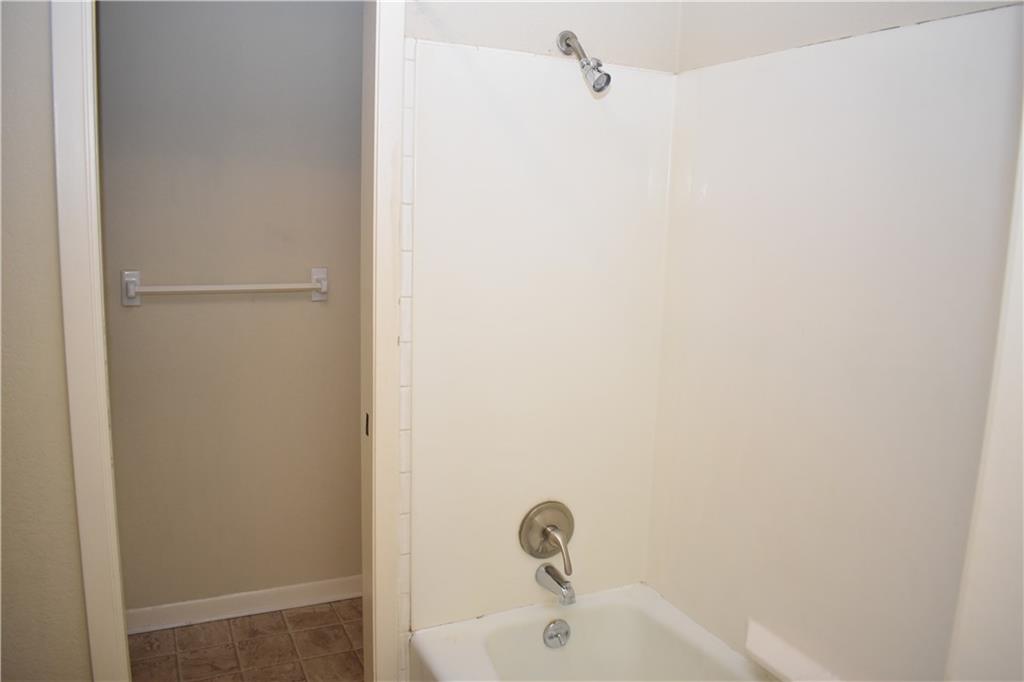 6222 Robinson Street Property Photo 20