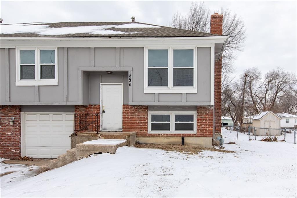 1532-1534 E Kansas City Road Property Photo