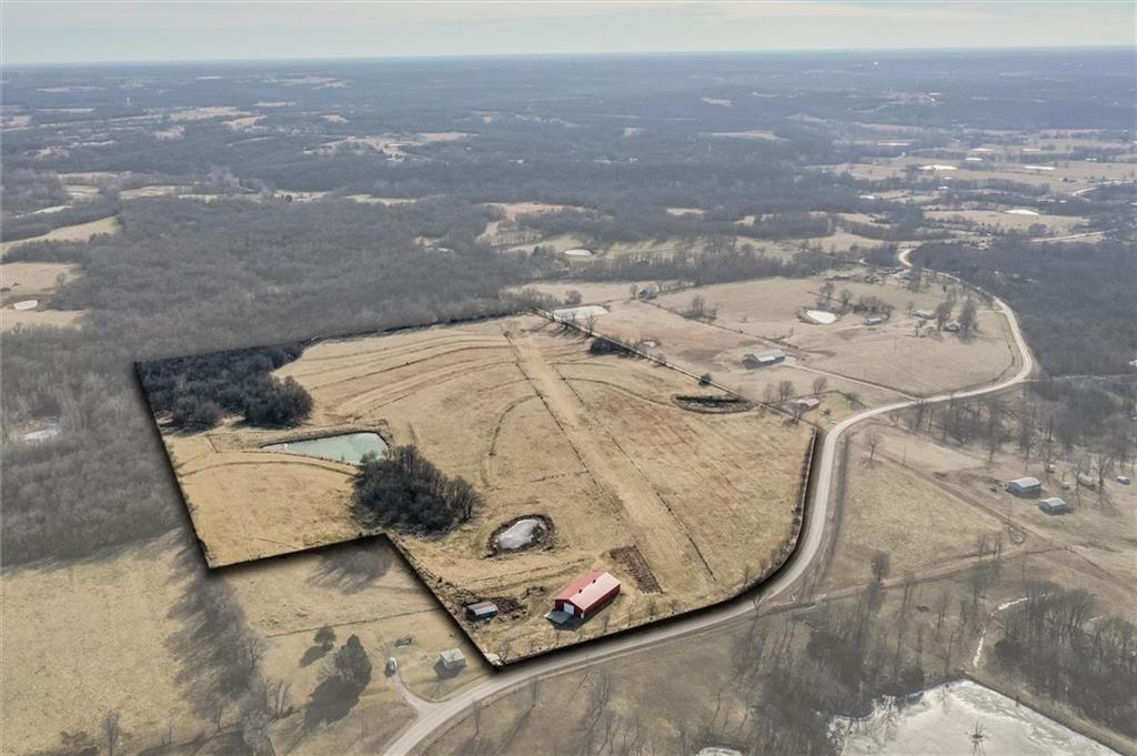 Mo-tt Highway Property Photo
