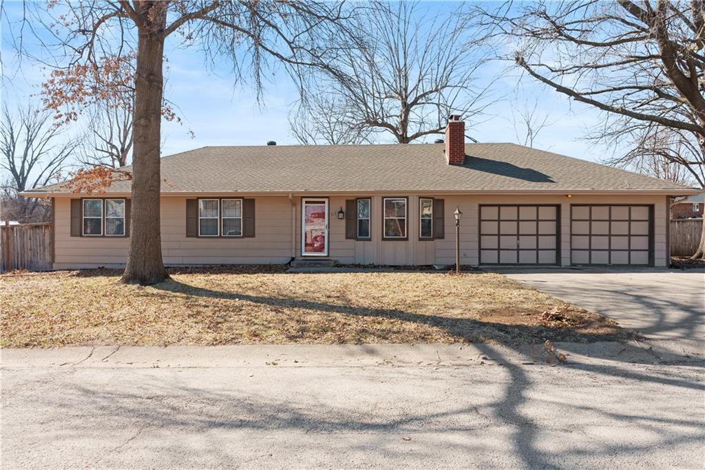 717 Oak Street Property Photo