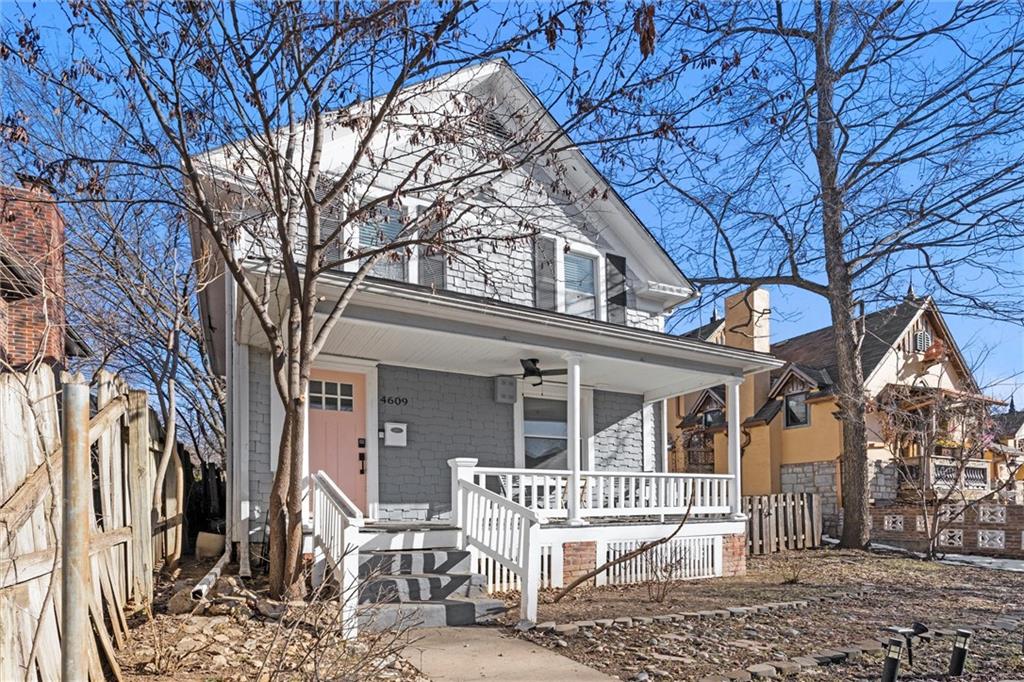 4609 Bell Street Property Photo