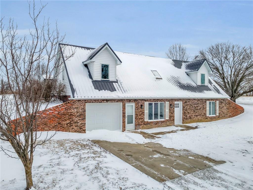 19021 13 Highway Property Photo