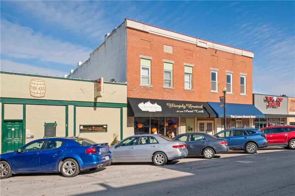 1121 W Main Street Property Photo