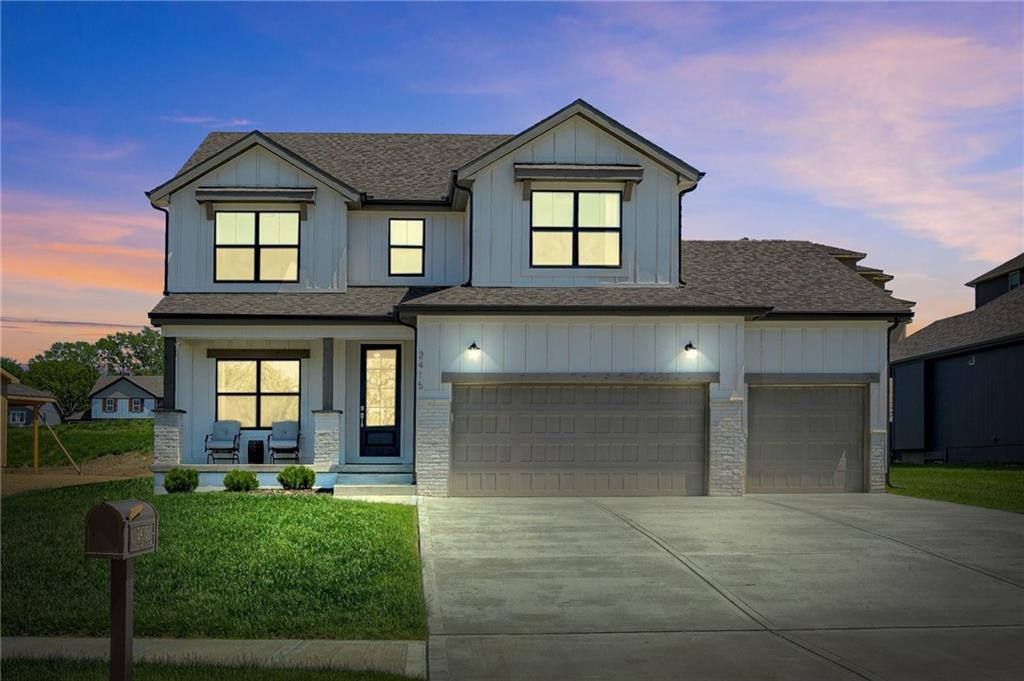 2415 N Windmill Circle Property Photo