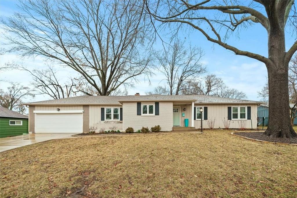3706 W 96th Street Property Photo 1