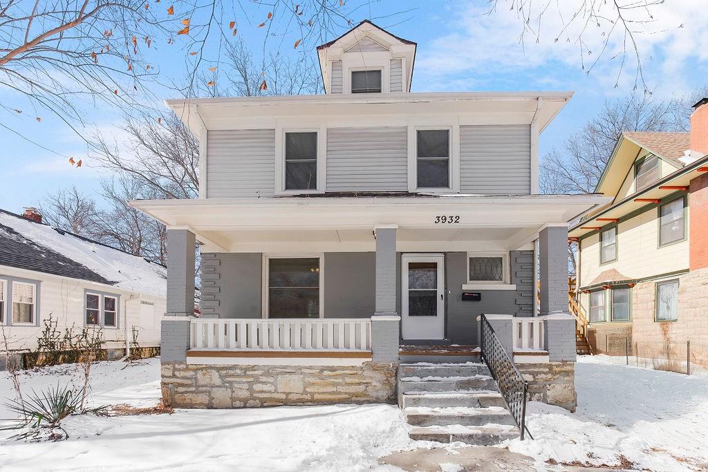 3932 Clark Avenue Property Photo