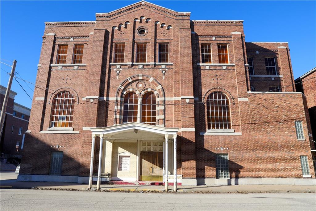 112 W 5th Street Property Photo