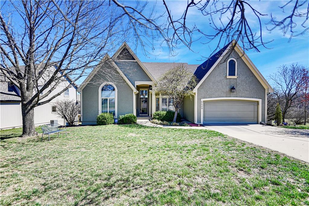 66215 Real Estate Listings Main Image
