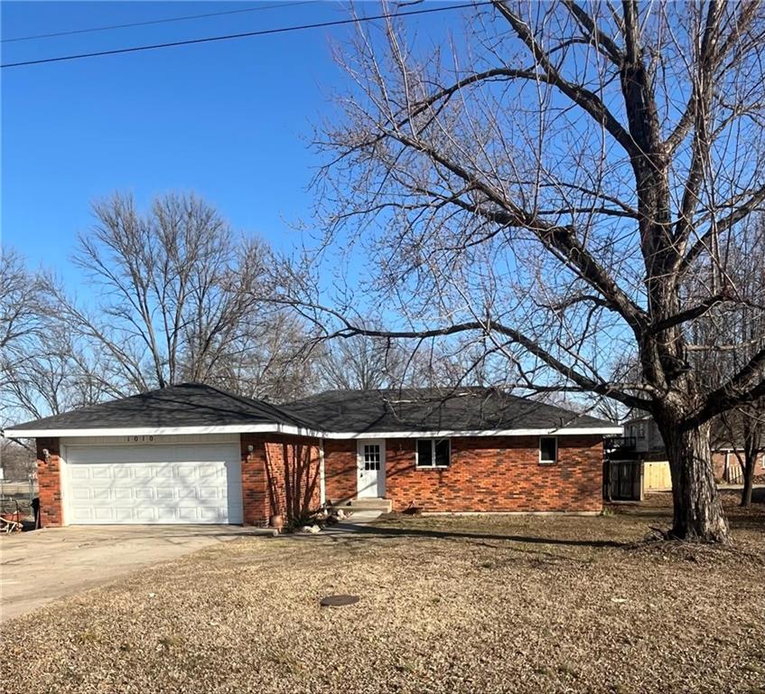 1010 Amos Street Property Photo