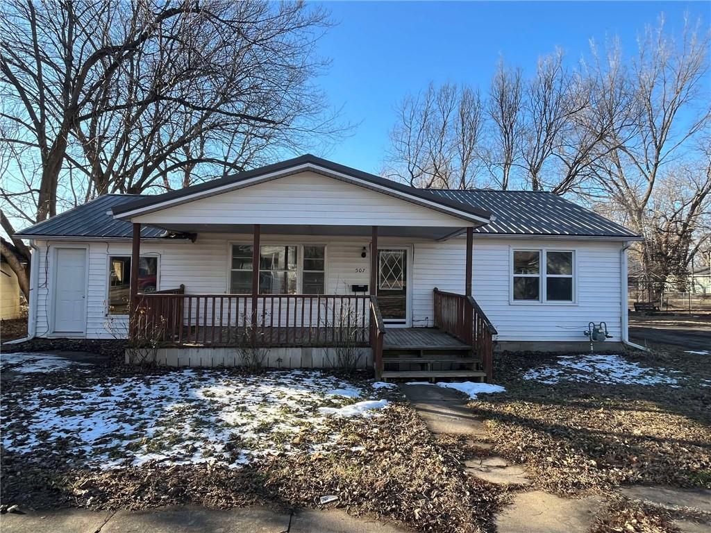 507 W Adams Street Property Photo